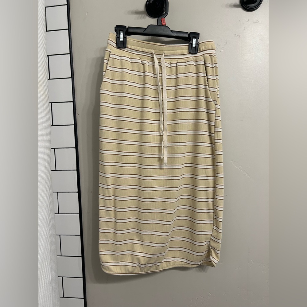 Polagram women’s midi skirt; cream striped; casual; drawstring waist; ribbed